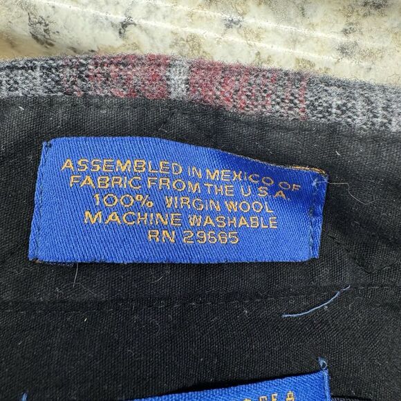 Pendleton Red Plaid Wool Flannel Pearl Snap Western Long Sleeve Size Medium Long - Picture 4 of 9